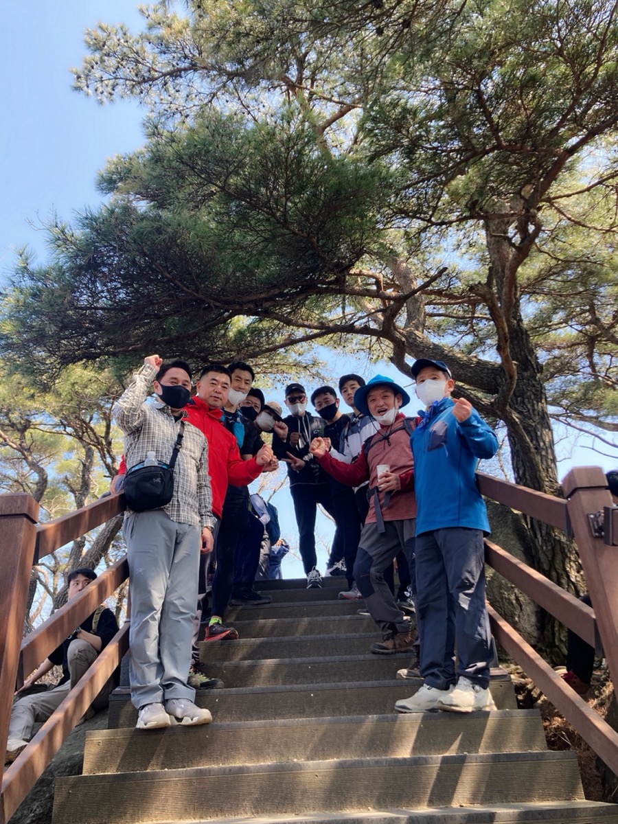 정상 계단길
